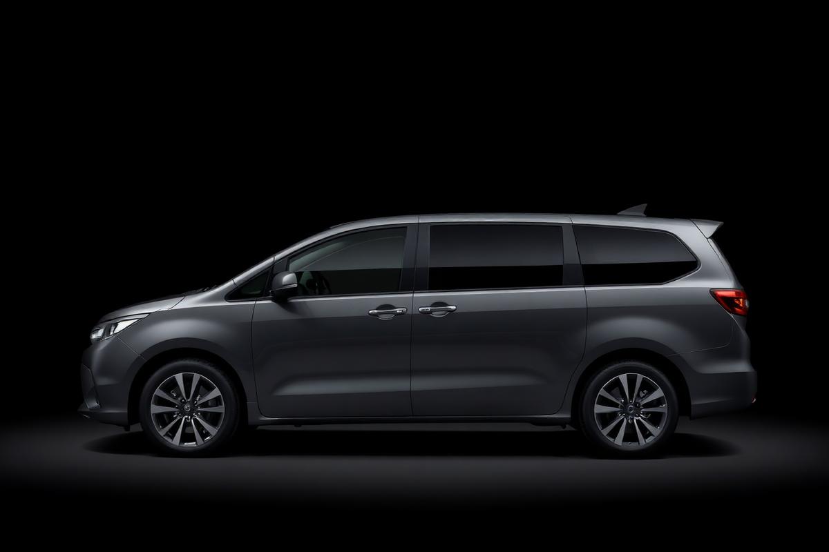 Minivan rental vehicle category illustration